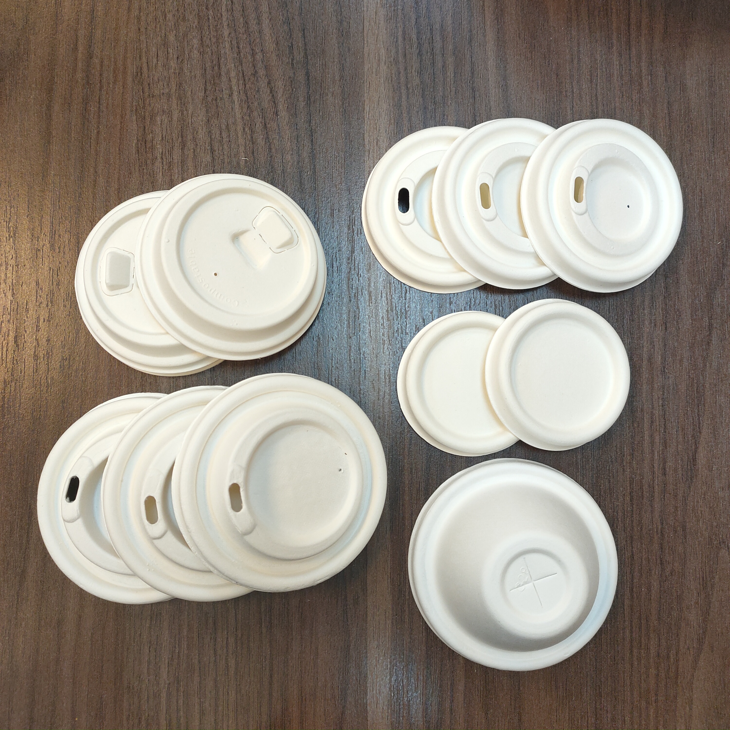 Factory Hot Sale 100% Biodegradable Cup Cover Eco Sugarcane Bagasse Raw Material Paper Pulp 90mm Cup Dome Lid For Kids and Children